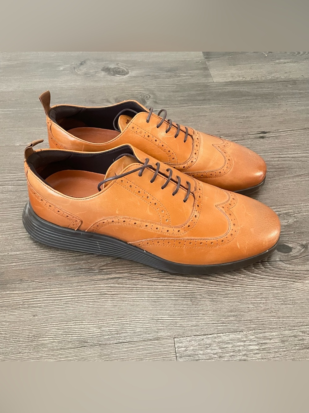 Wolf & Shepherd Crossover  Tan Leather Wingtip Lace-Up sneakers oxfords 9